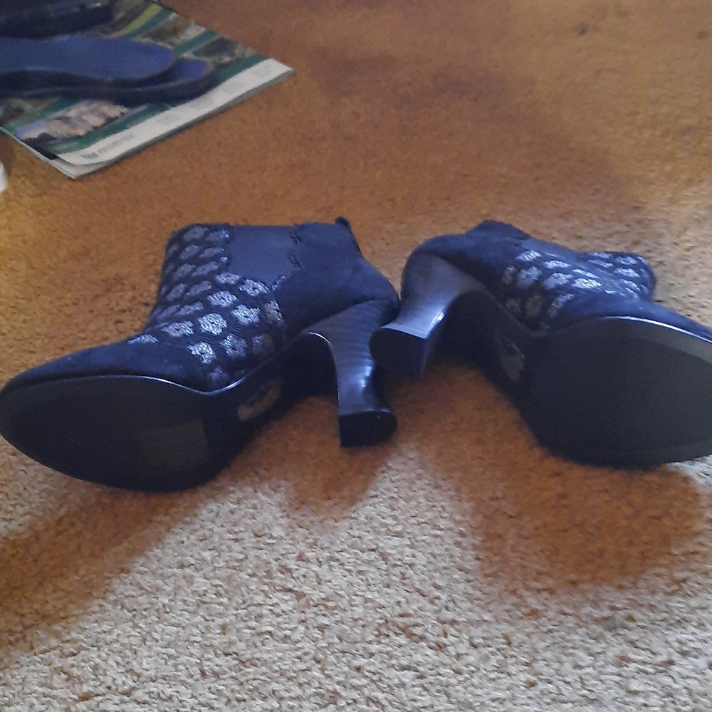 Never worn - Picture 2 of 4